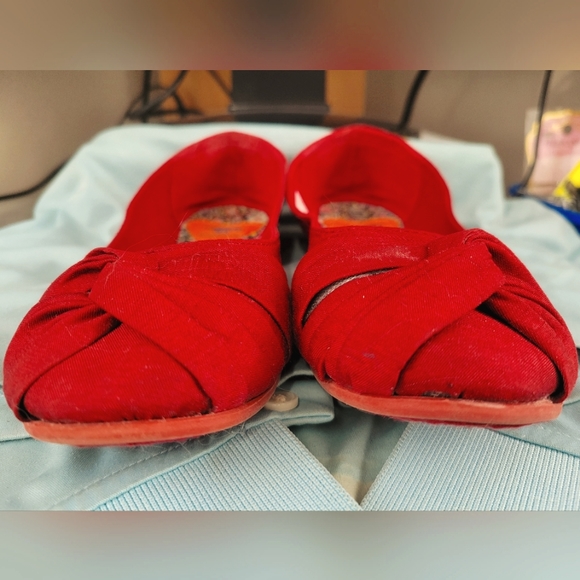 Rocket Dog red Myrna Thai Silk ballet flat (5.5M) - Picture 2 of 8